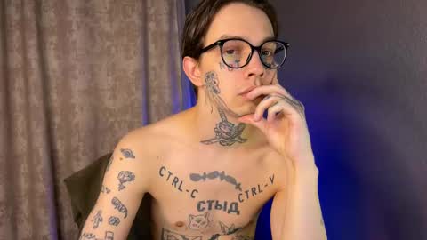 Snapshot of anahori_simon chatting on February 16, 2025, 4:21 pm simon online show from February 16, 2025, 4:21 pm