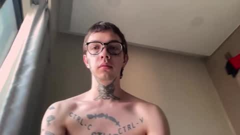 Snapshot of anahori_simon chatting on February 16, 2026, 12:07 am simon online show from February 16, 2026, 12:07 am