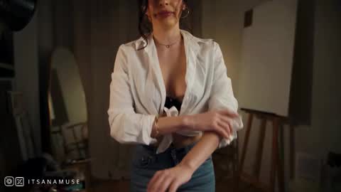 Ana online show from February 18, 2026, 9:44 pm