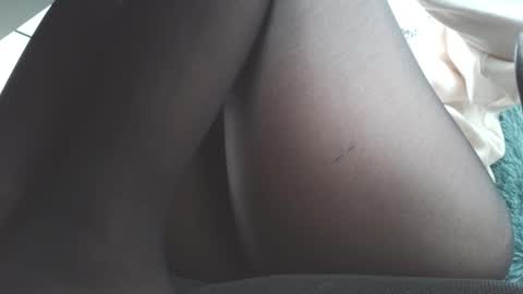 Snapshot of anddrea_ chatting on January 17, 2026, 12:21 pm online show from January 17, 2026, 12:21 pm