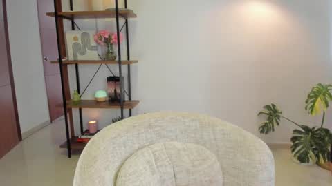 Snapshot of andrea_martini_ chatting on February 6, 2026, 7:28 pm andrea online show from February 6, 2026, 7:28 pm