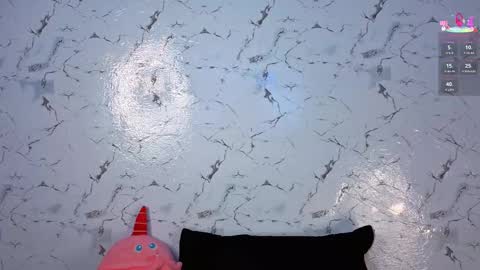 Snapshot of andrea_miller1 chatting on September 22, 2025, 5:09 am Andrea online show from September 22, 2025, 5:09 am