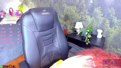 Snapshot of andrea_svel chatting on January 12, 2026, 12:38 am Andrea hereGMT7Mon Tue Wen ThFri Sat Su 0300am-0900am. online show from January 12, 2026, 12:38 am