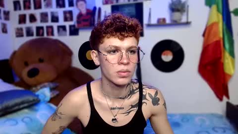 Snapshot of andreewwolffman chatting on March 10, 2025, 10:55 pm Andrew online show from March 10, 2025, 10:55 pm