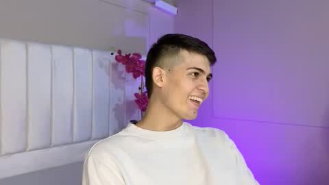 Snapshot of andres_foster chatting on March 9, 2025, 3:43 am andres online show from March 9, 2025, 3:43 am