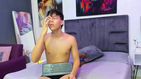 Snapshot of andrik_vane chatting on September 17, 2025, 11:34 am andrik_vane online show from September 17, 2025, 11:34 am