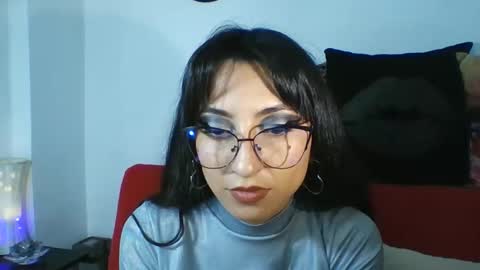 Snapshot of angela_mis chatting on February 6, 2026, 10:24 pm Angela online show from February 6, 2026, 10:24 pm