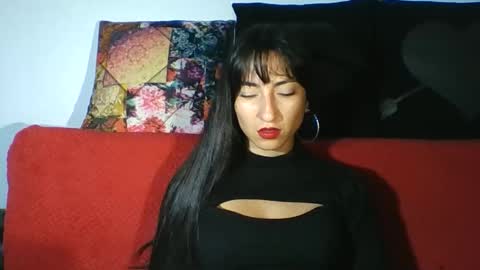 Snapshot of angela_mis chatting on February 11, 2026, 11:10 pm Angela online show from February 11, 2026, 11:10 pm