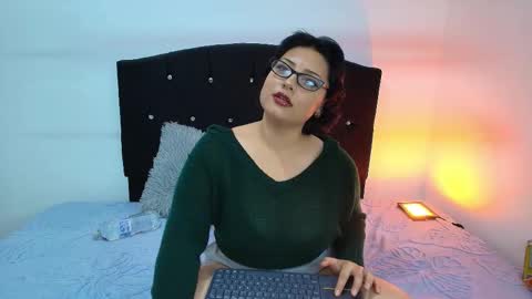 Snapshot of angelik_fooxxx chatting on February 22, 2026, 12:45 am Angelik online show from February 22, 2026, 12:45 am