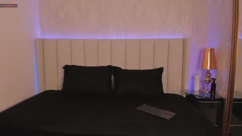 Snapshot of angelina_honey_ chatting on March 1, 2026, 3:52 am Angelina Honey online show from March 1, 2026, 3:52 am