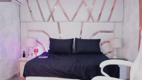 angelita_bennett23 online show from March 1, 2026, 4:36 am