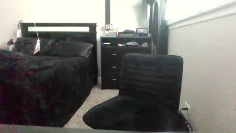 Angel Marie online show from December 16, 2025, 3:17 pm