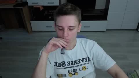 vodka online show from December 3, 2025, 5:26 am