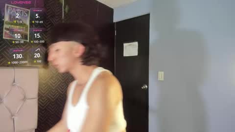 Snapshot of anhell_hot chatting on February 17, 2026, 8:37 pm Anhell online show from February 17, 2026, 8:37 pm