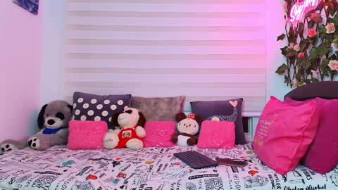 Snapshot of anielli69 chatting on January 17, 2026, 10:57 pm laura online show from January 17, 2026, 10:57 pm