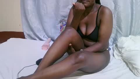 ann_keller online show from January 14, 2026, 6:41 am