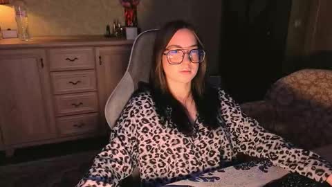 Snapshot of anneaverry chatting on March 2, 2026, 7:48 am anneaverry online show from March 2, 2026, 7:48 am