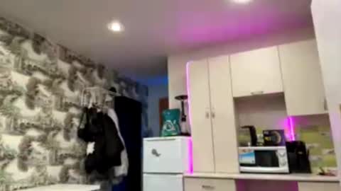 Snapshot of annicechubb chatting on February 11, 2026, 2:11 pm Annet online show from February 11, 2026, 2:11 pm