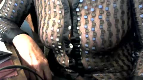 anniematriss online show from October 5, 2025, 4:38 pm