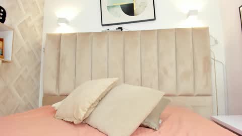 Snapshot of anniie_queen chatting on February 13, 2026, 2:07 am Annie Queen online show from February 13, 2026, 2:07 am