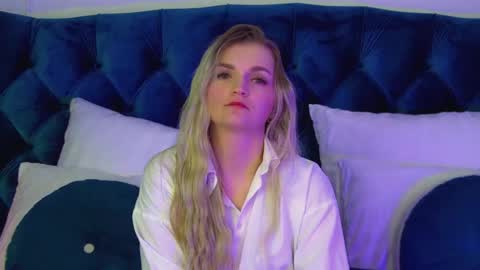 annyraii online show from February 9, 2026, 6:06 am