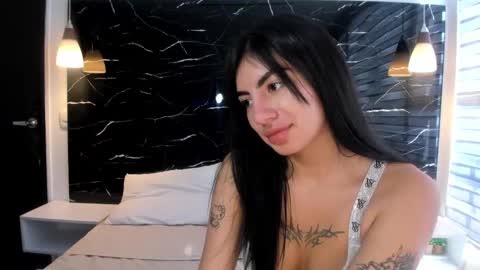 Antonella online show from February 7, 2025, 9:15 pm