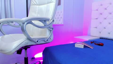 Snapshot of antonella_hotkiss chatting on January 12, 2025, 6:06 am Antonella online show from January 12, 2025, 6:06 am