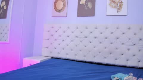 Snapshot of antonella_hotkiss chatting on January 18, 2025, 4:26 am Antonella online show from January 18, 2025, 4:26 am