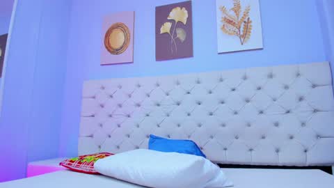 Snapshot of antonella_hotkiss chatting on January 28, 2025, 4:18 am Antonella online show from January 28, 2025, 4:18 am