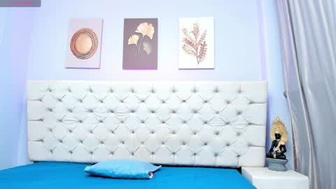 Snapshot of antonella_hotkiss chatting on February 8, 2025, 3:41 am Antonella online show from February 8, 2025, 3:41 am