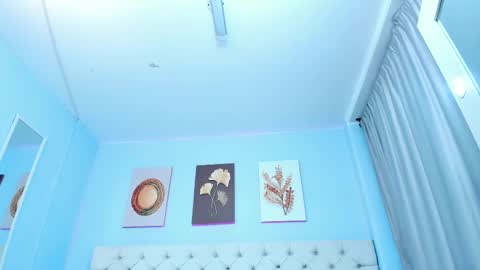 Snapshot of antonella_hotkiss chatting on February 13, 2025, 3:39 am Antonella online show from February 13, 2025, 3:39 am