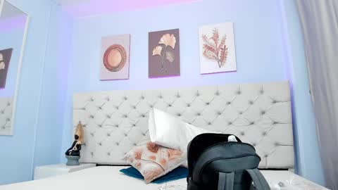 Snapshot of antonella_hotkiss chatting on February 22, 2025, 3:45 am Antonella online show from February 22, 2025, 3:45 am