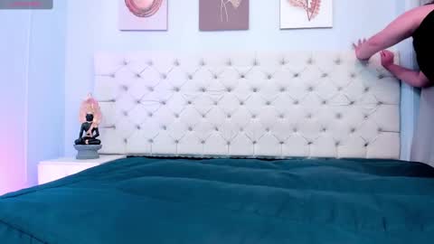 Snapshot of antonella_hotkiss chatting on March 7, 2025, 4:13 am Antonella online show from March 7, 2025, 4:13 am