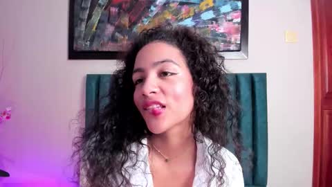 Snapshot of antonellahall_ chatting on November 24, 2025, 12:16 pm AntonellaHall online show from November 24, 2025, 12:16 pm