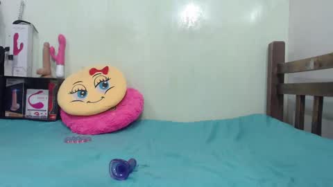 Antonia online show from February 23, 2025, 9:37 pm