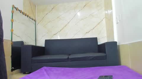 anyelo_sexyhot online show from September 19, 2025, 11:55 am