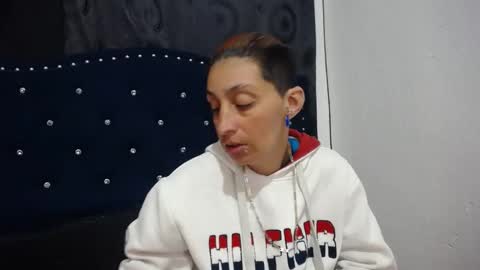 anyu online show from December 6, 2024, 8:37 am