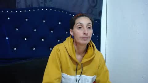 anyu online show from December 24, 2024, 12:00 pm