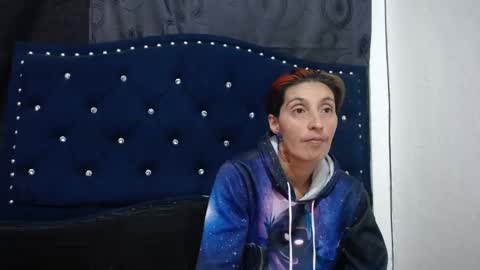 anyu online show from December 31, 2024, 7:42 am