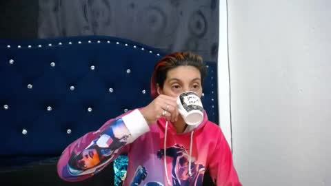 anyu online show from January 19, 2025, 8:39 am