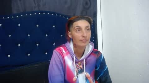 anyu online show from February 8, 2025, 3:52 am