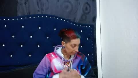 anyu online show from February 14, 2025, 6:02 am