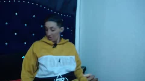 anyu online show from February 17, 2025, 6:09 am