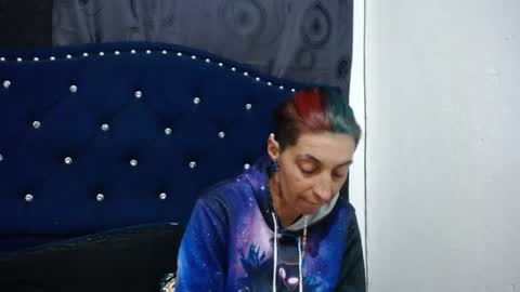 anyu online show from February 19, 2025, 5:05 am