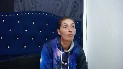 anyu online show from February 25, 2025, 3:09 am