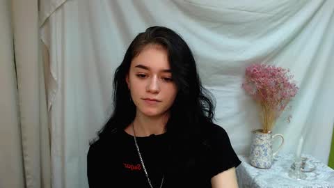 Snapshot of aprillswift_ chatting on December 29, 2024, 1:38 pm Aprill online show from December 29, 2024, 1:38 pm