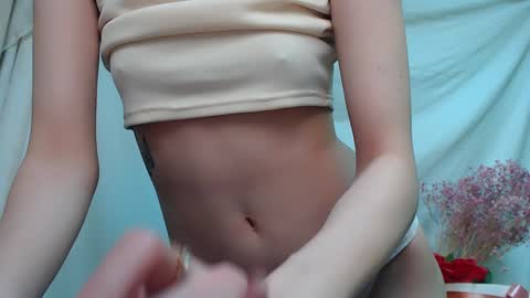 Snapshot of aprillswift_ chatting on January 8, 2025, 2:25 pm Aprill online show from January 8, 2025, 2:25 pm