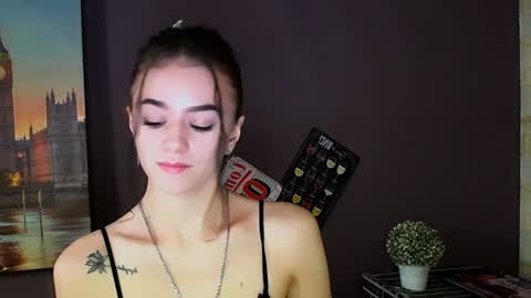 Snapshot of aprillswift_ chatting on January 21, 2025, 2:05 pm Aprill online show from January 21, 2025, 2:05 pm