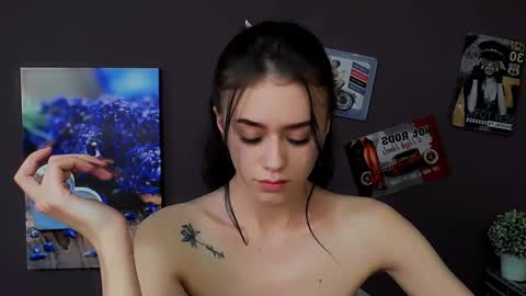 Snapshot of aprillswift_ chatting on February 20, 2025, 2:46 pm Aprill online show from February 20, 2025, 2:46 pm