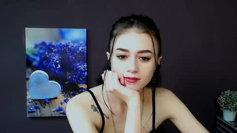 Snapshot of aprillswift_ chatting on February 23, 2025, 8:22 pm Aprill online show from February 23, 2025, 8:22 pm